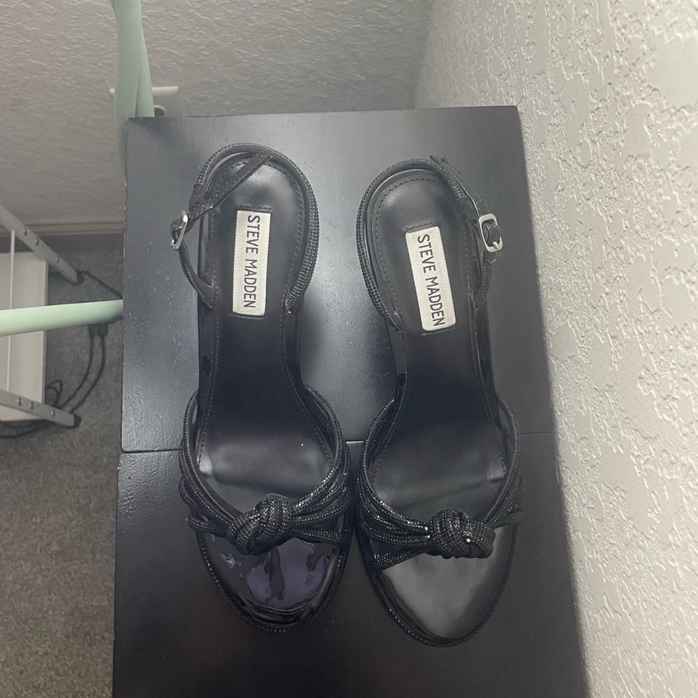Black Steve Madden Slingback Heels - Picture 2 of 5
